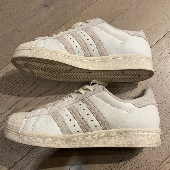 adidas gazelle silver green womens Superstar 82 x SFTM - Cream White/Core Black-Off White